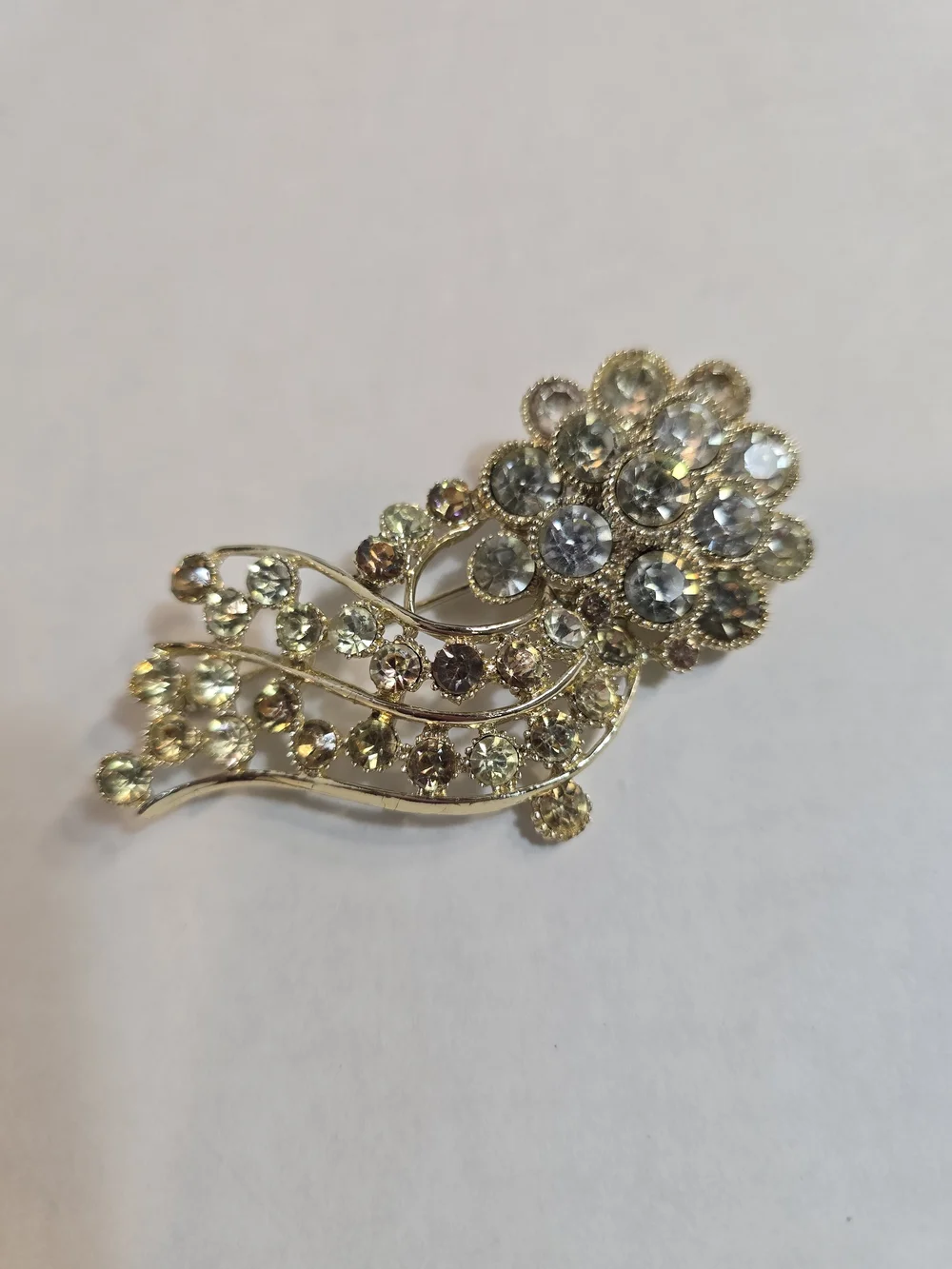 Source Unknown Gold-Tone Floral Crystal Brooch - Pale Yellow and Clear